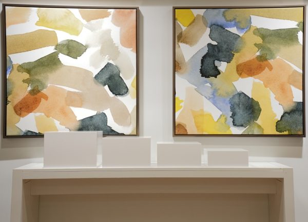 White Square Acrylic Riser Set